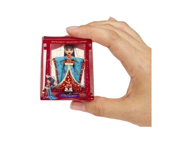 Bratz Minis - 2 Bratz Minis in Each Pack, Blind Packaging Doubles as Display, Y2K Nostalgia, Collectors Ages 6 7 8 9 10+ - Image 11