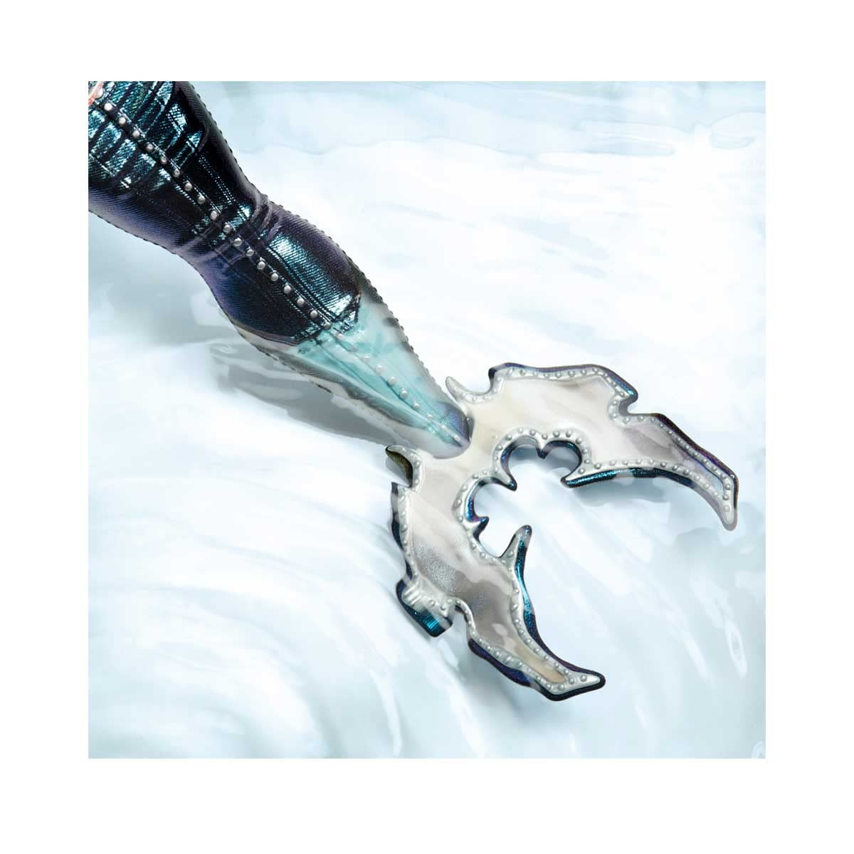 MERMAZE MERMAIDZ Color Change Riviera Mermaid Fashion Doll with Designer Outfit & Accessories, Stylish Hair & Sculpted Tail, Poseable, Toy Gift Girls Boys Collectors Ages 4 5 6 7 8 to 12+, 580812 - Image 7